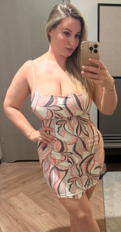 Anna Curves Onlyfans